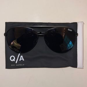 NWOT QUAY Australia Black Radiator Sunglasses